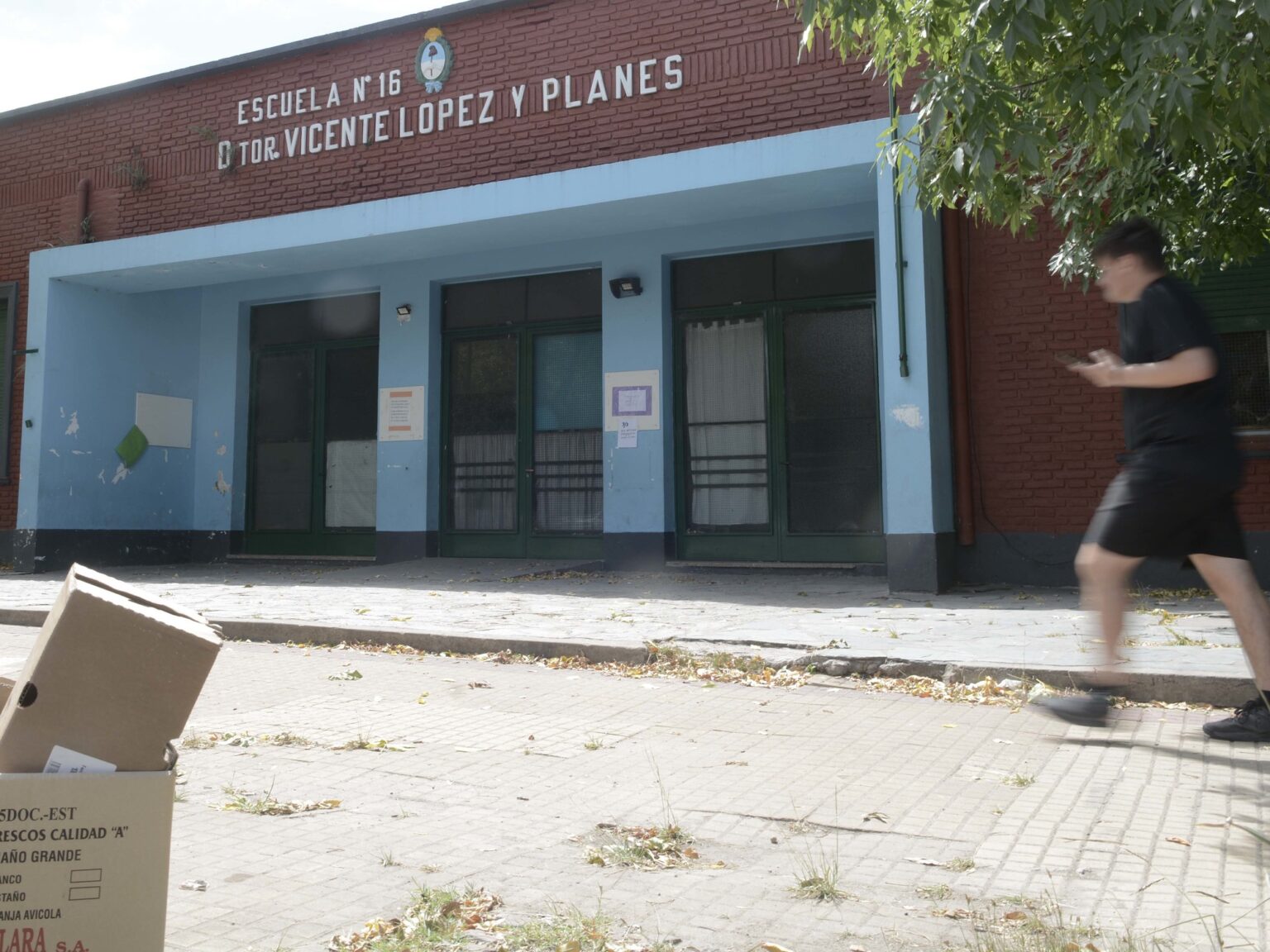 Fuerte impacto en las escuelas públicas de Provincia por el paro por el Día de la Mujer | FM Avenida