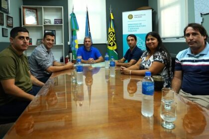 Gestiones Vialidad Provincial por bacheo y obras en la 191 y el camino a Vuelta de Obligado | FM Avenida