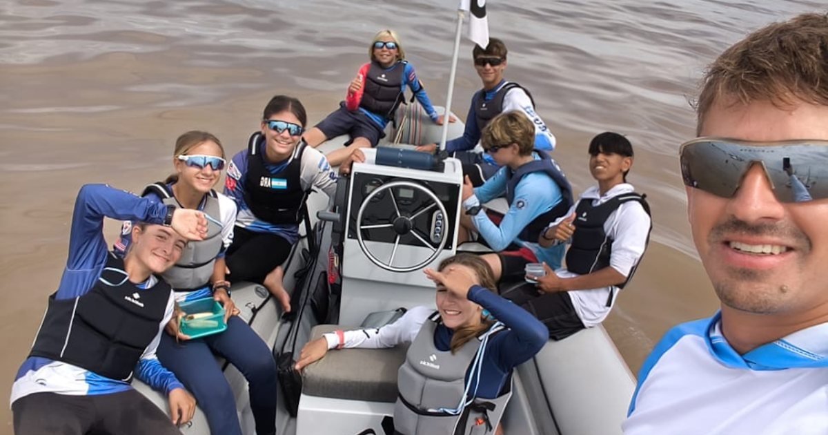 Gino Pichetti y Catalina Gómez clasificaron al Mundial y al Europeo de Optimist | FM Avenida