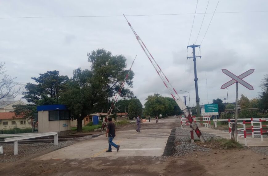 Habilitaron el tránsito vehicular por el paso a nivel de Ruta 191 | FM Avenida