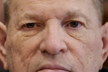 Harvey Weinstein dio su primera entrevista desde prisión y relató el "infierno" de su encierro | FM Avenida