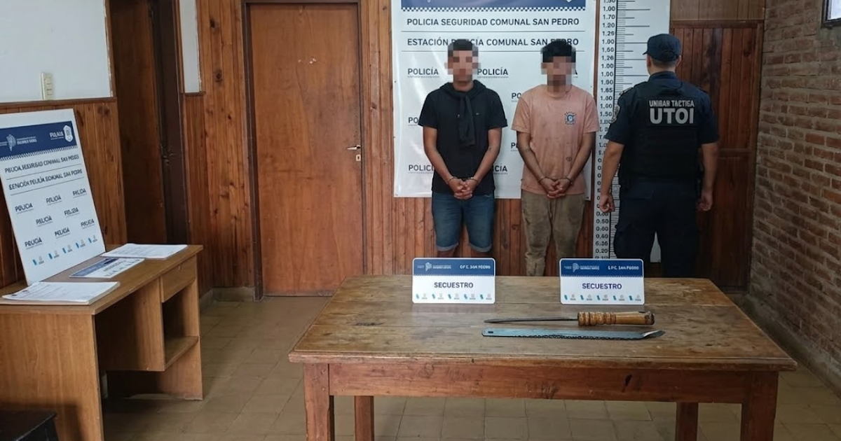 Identificaron a dos hombres que portaban armas blancas en la vía pública | FM Avenida