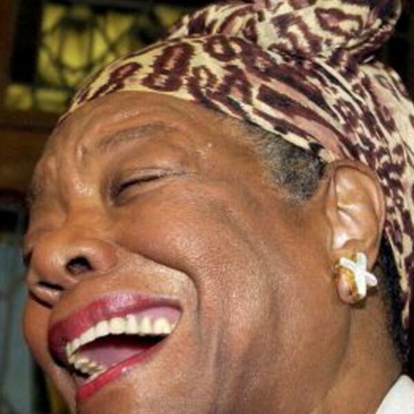 La cita del día, de Maya Angelou: "Cuando alguien te muestre quién es, créelo la primera vez" | FM Avenida