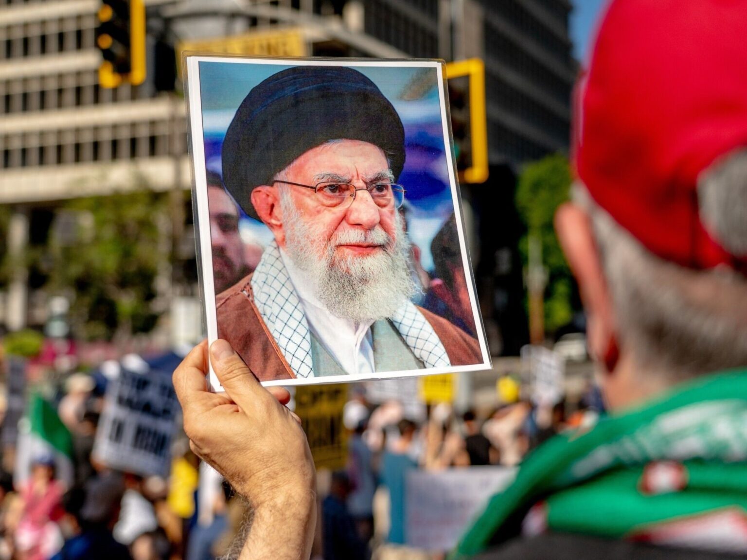 La muerte de Ali Khamenei: el presidente iraní, el jefe del Poder Judicial y un jurista toman el control del país | FM Avenida