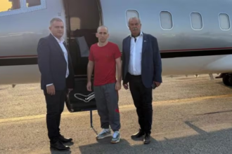 Liberaron al gendarme Nahuel Gallo tras 448 días preso en Venezuela: la AFA gestionó el vuelo humanitario | FM Avenida