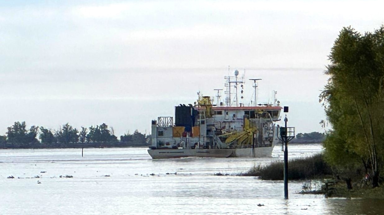 Licitación de la Hidrovía con un mayor calado y cursos alternativos: ¿cuál es el futuro del puerto de San Pedro? | FM Avenida
