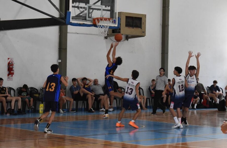 Liga Provincial de Basquet: Gran victoria del U15 de Náutico en el debut frente a Zárate (Video) | FM Avenida