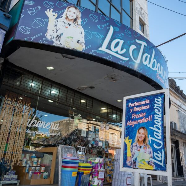 Liquidacion total de La Jabonera: este sábado hay ofertas hasta terminar el stock de calle Mitre al 1500 | FM Avenida