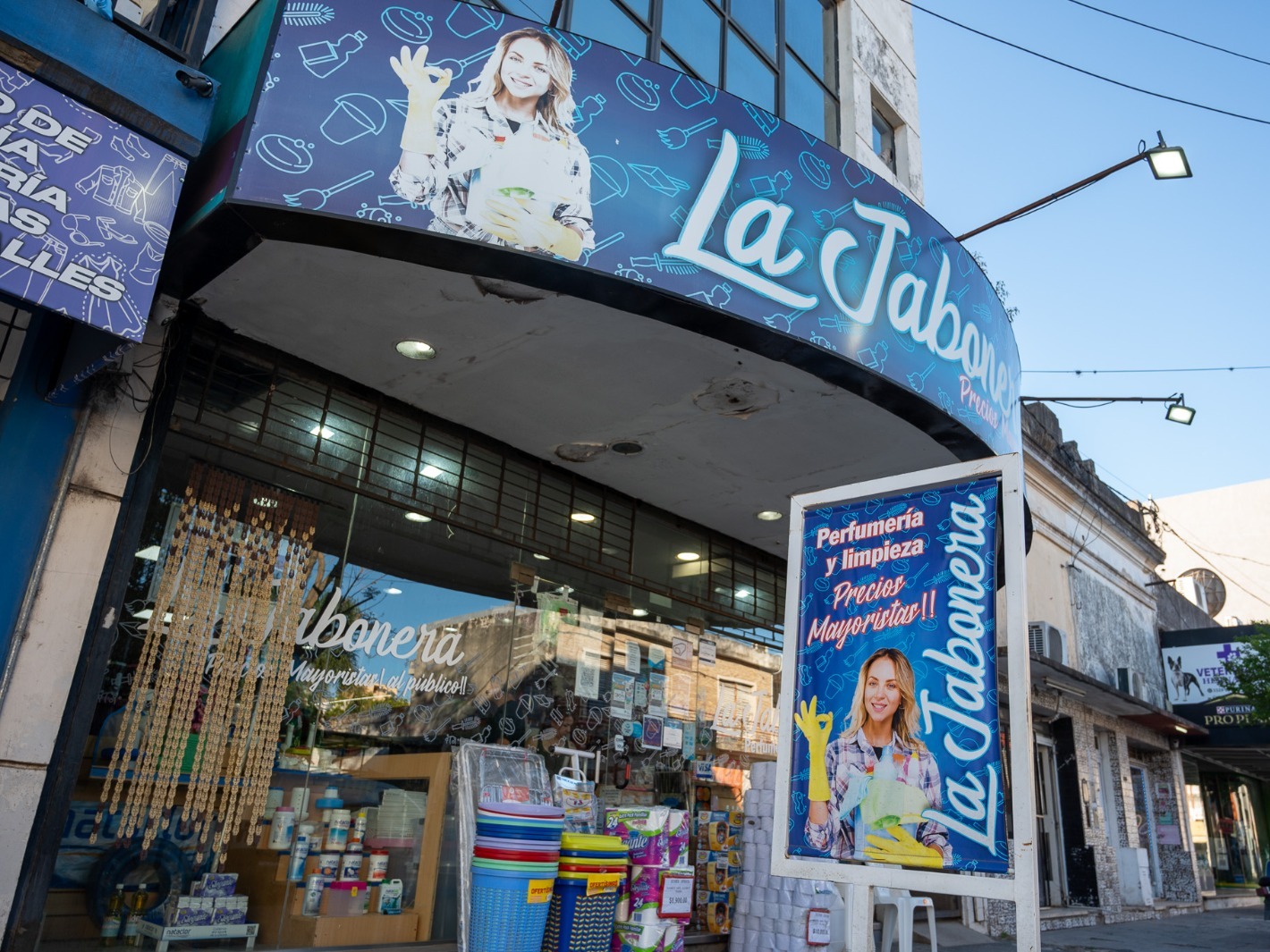 Liquidacion total de La Jabonera: este sábado hay ofertas hasta terminar el stock de calle Mitre al 1500 | FM Avenida