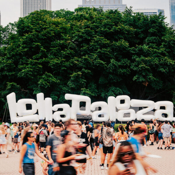 Llegó Lollapalooza 2026: accesos, cómo llegar y grilla completa del festival este 13, 15 y 15 de marzo | FM Avenida