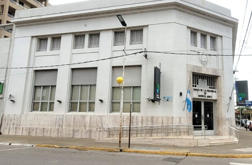 Los bancos retoman su horario habitual desde el miércoles | FM Avenida