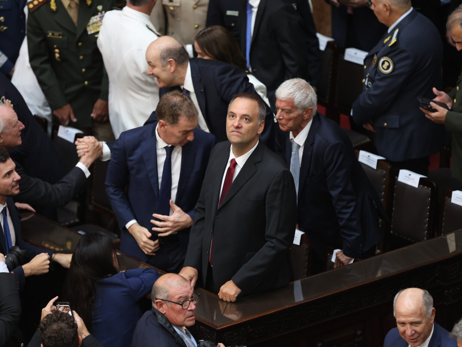 Manuel Adorni justificó las reacciones de Milei contra el kirchnerismo en el Congreso: "El Presidente se siente en su derecho a responder como le parezca" | FM Avenida