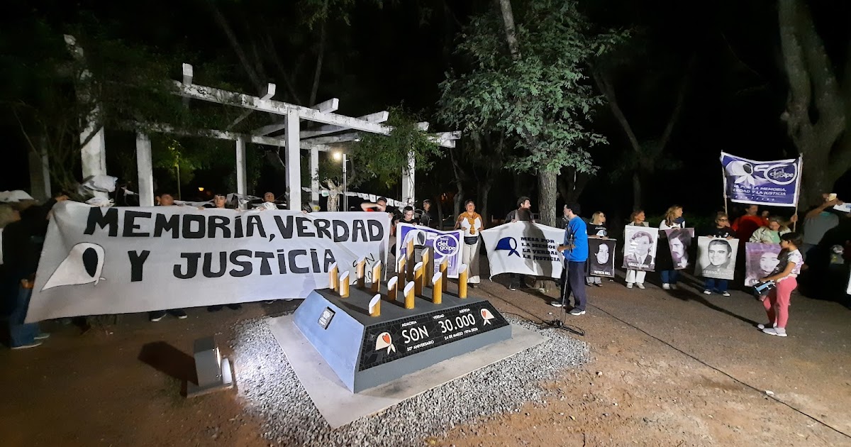 Marcha y acto a 50 años del inicio de la Dictadura, con puesta en valor del monumento que recuerda a los desaparecidos (Video) | FM Avenida