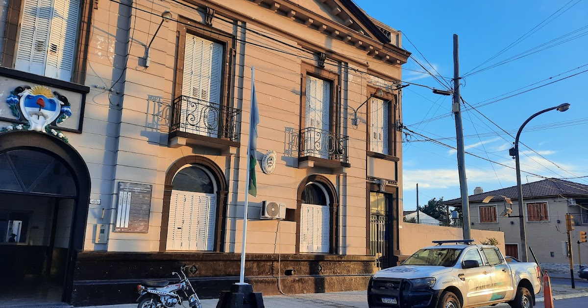 Operativos policiales derivaron en cuatro traslados por pedidos de paradero, drogas y disturbios en la vía pública | FM Avenida