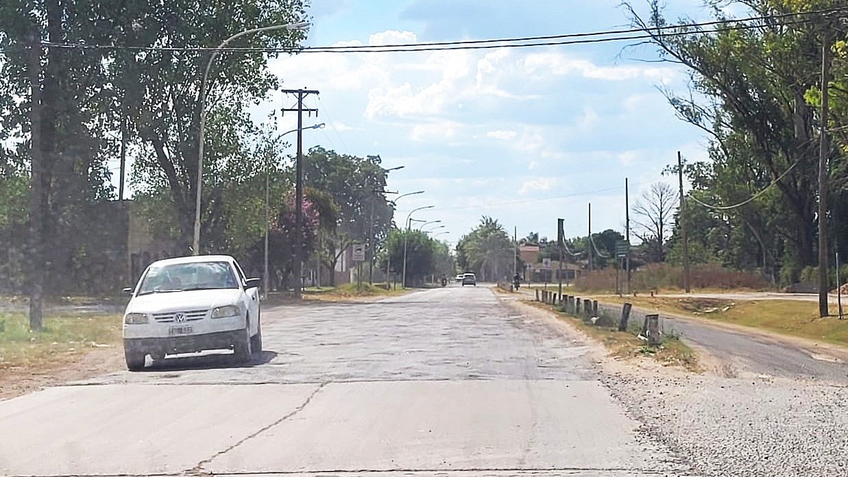 Paso a nivel: la obra quedó atrás, pero el tránsito dejó su marca en Estrada y Zanúccoli | FM Avenida