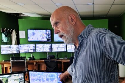 Polémica por la información oficial de hechos policiales: así fue el cruce entre Lilí y el secretario de Seguridad | FM Avenida