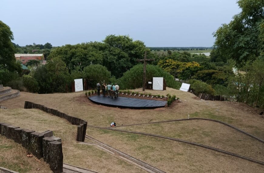 Por el mal tiempo, postergaron el homenaje a las víctimas del Covid-19 | FM Avenida