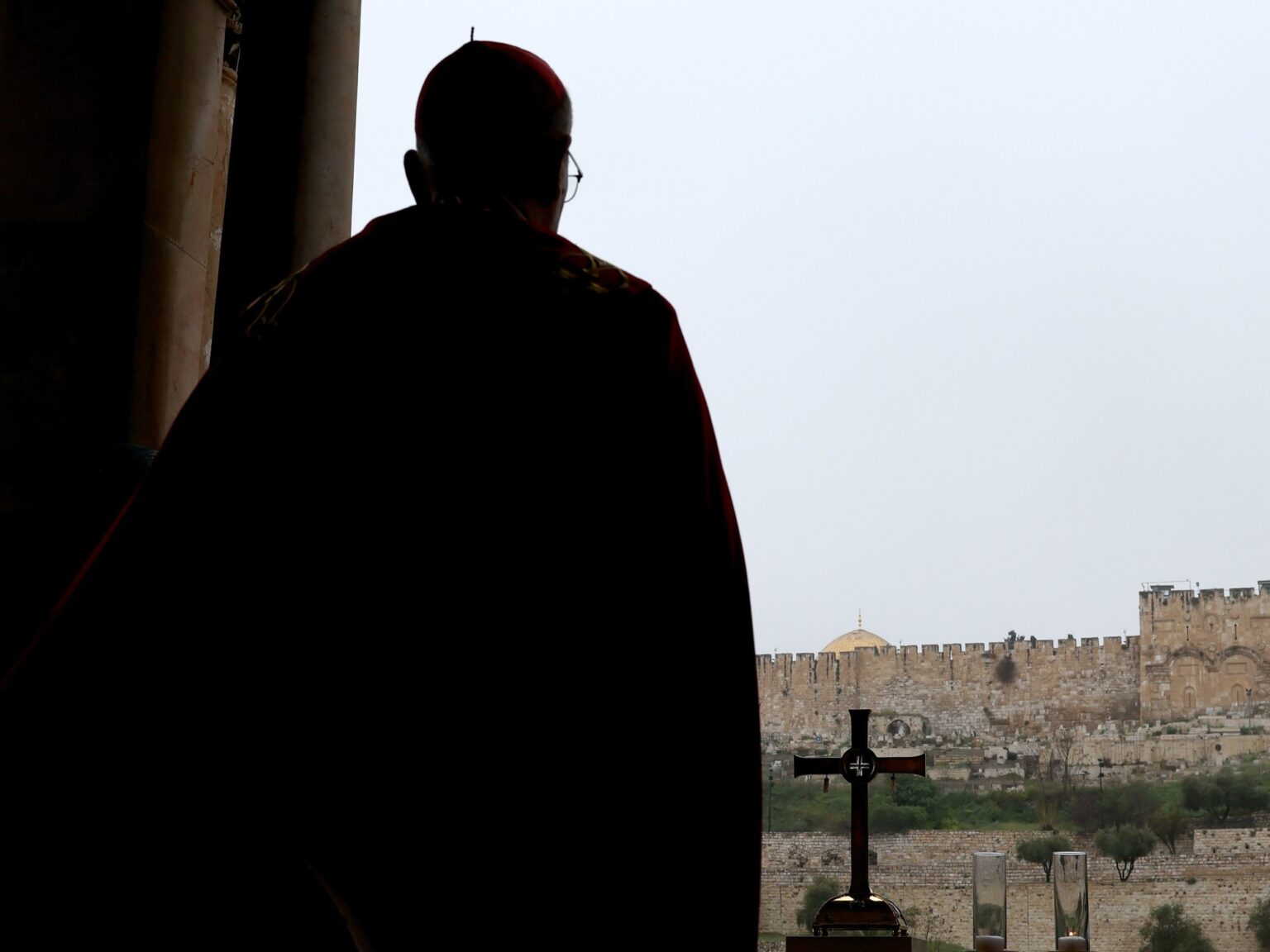 Por primera vez en siglos impidieron que se celebre la misa del Domingo de Ramos en la Basílica del Santo Sepulcro | FM Avenida