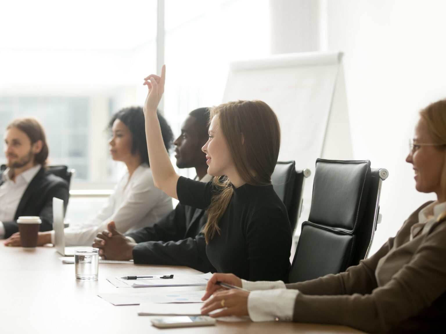 Reconocida empresa financiera capacita a jóvenes y les ofrece trabajo: qué perfiles busca | FM Avenida