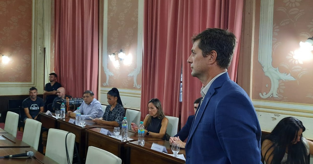 Rey: "Salazar está desconectado de las necesidades de San Pedro" | FM Avenida