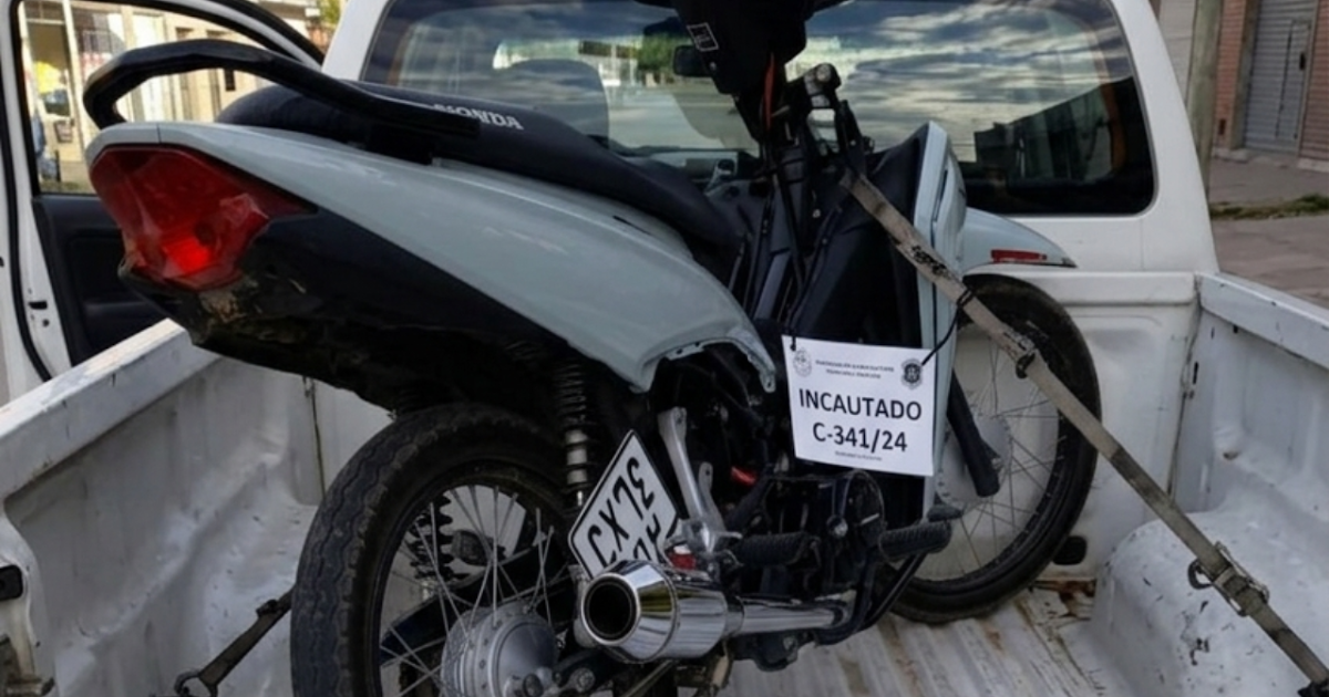 Secuestran una moto en Gobernador Castro por falta de documentación y escape irregular | FM Avenida