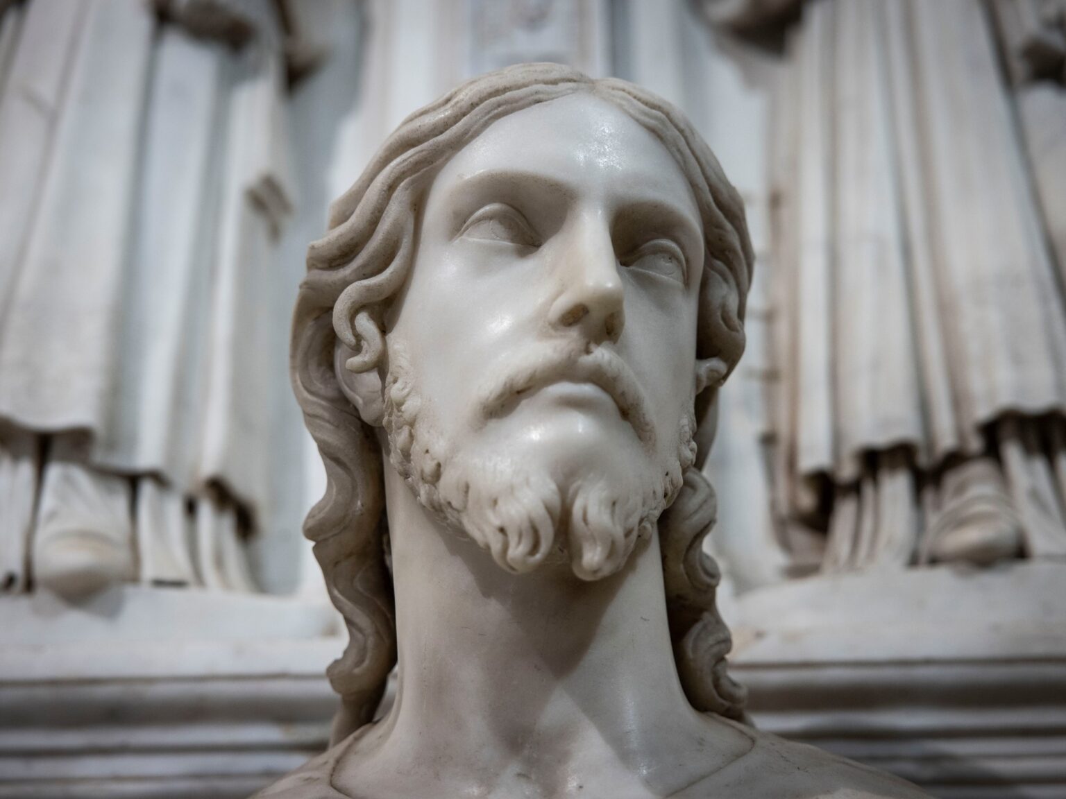 Sensacional descubrimiento: un busto en una iglesia es obra de Miguel Ángel | FM Avenida