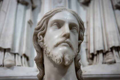 Sensacional descubrimiento: un busto en una iglesia es obra de Miguel Ángel | FM Avenida