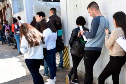Subió la desocupación en Mar del Plata y Gran La Plata en el último trimestre del 2025: llegó al 9,5% | FM Avenida