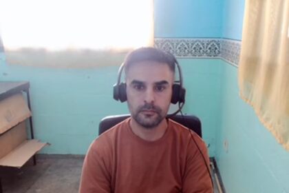 Tenso cruce entre un femicida y su ex cuñada en pleno juicio: "Te vas a morir ahí adentro, misógino" | FM Avenida