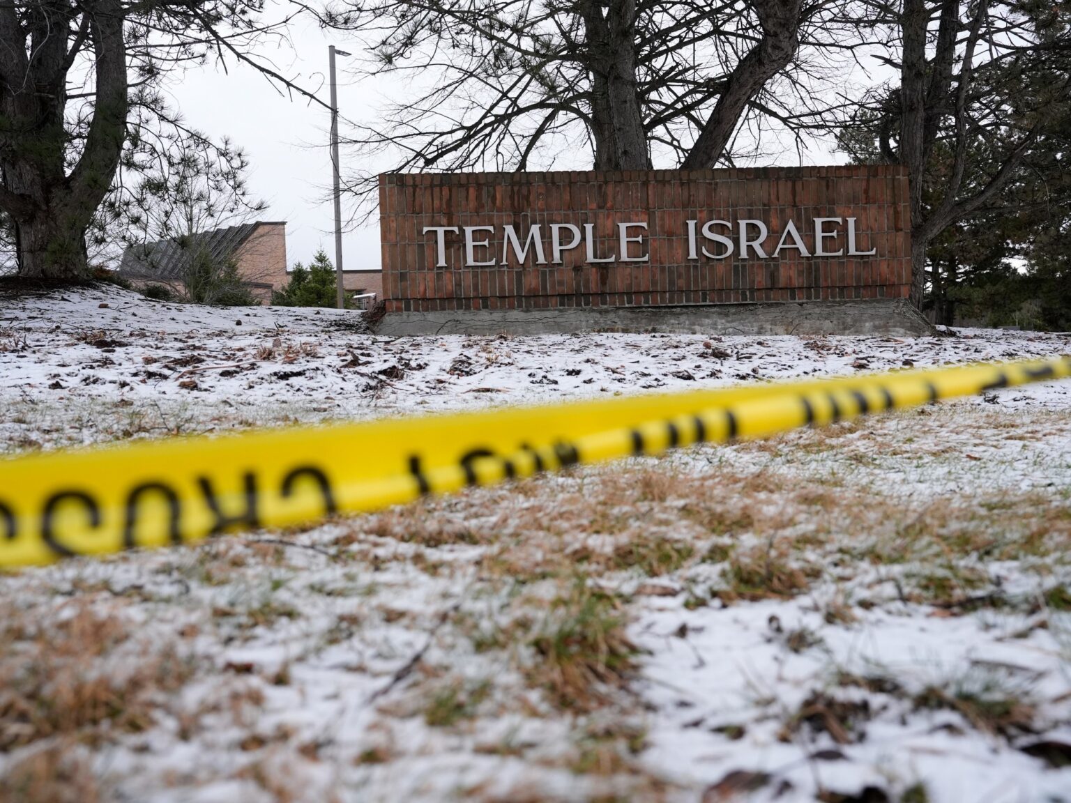 Tiroteo en Michigan: se conocieron detalles del hombre armado que estrelló una camioneta contra una sinagoga | FM Avenida