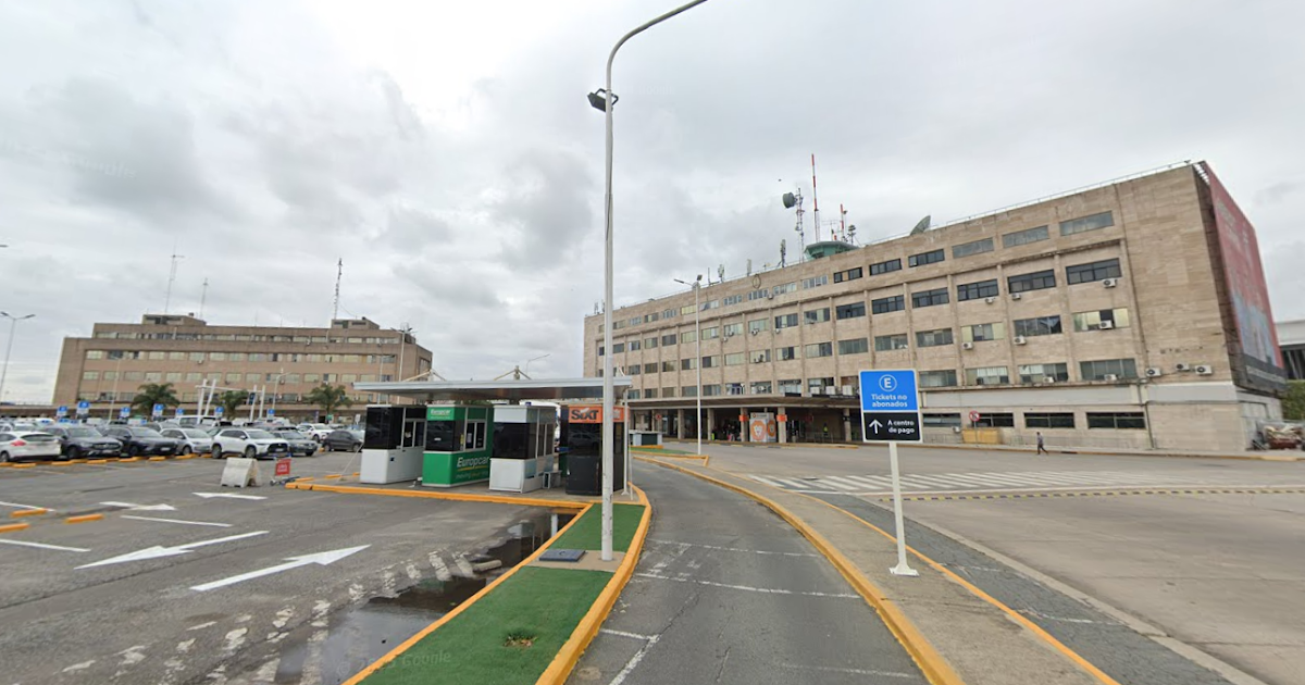 Traslados a Ezeiza: cómo viajar desde San Pedro | FM Avenida