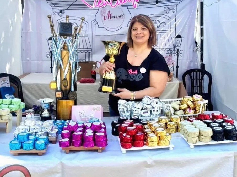 Un emprendimiento de Temperley se consagró ganador en el Primer festival del Alfajor en Suipacha | FM Avenida