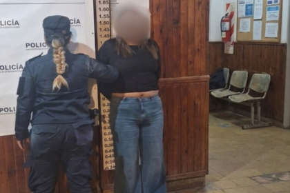 Una mujer agredió a la policía tras una pelea con una amiga | FM Avenida