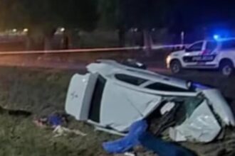 Una pareja y su hija de dos años murieron al chocar de frente contra un auto cuando intentaron sobrepasar a un camión en una ruta en San Juan | FM Avenida