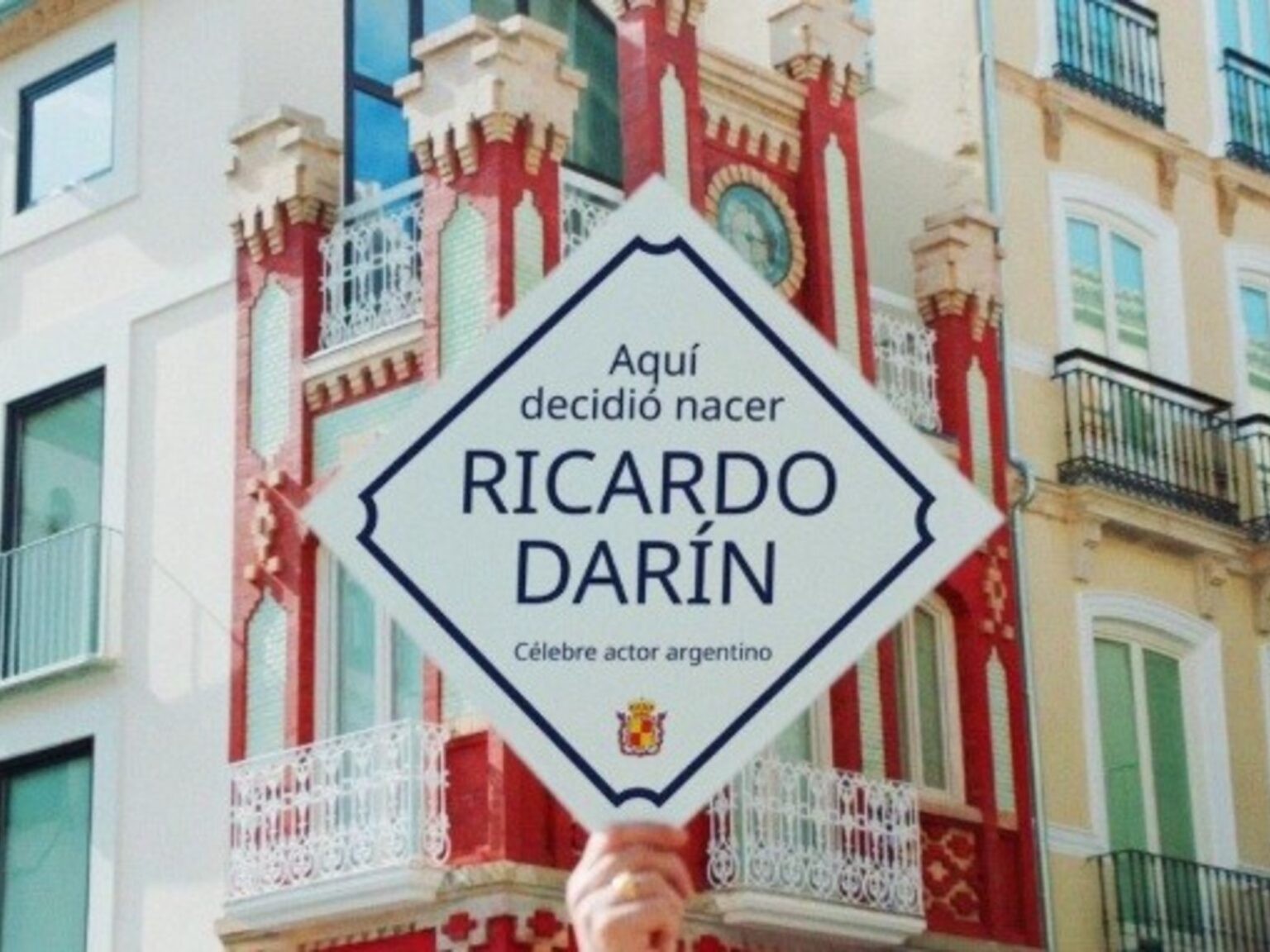 "Aquí decidió nacer Ricardo Darín": la insólita campaña de turismo que promueve una ciudad de España | FM Avenida