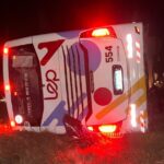 "El chofer dijo que un camión encerró el micro y por eso volcó" | FM Avenida