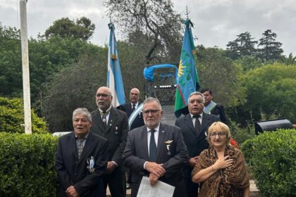 2 de abril: con fuerte mensaje de unidad, los veteranos encabezaron su propio acto por Malvinas | FM Avenida