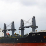 Actividad portuaria: un buque cargará 33.000 toneladas de trigo y una draga espera en la rada | FM Avenida