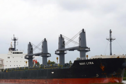 Actividad portuaria: un buque cargará 33.000 toneladas de trigo y una draga espera en la rada | FM Avenida