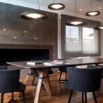 Adiós para siempre a la mesa del comedor: la nueva tendencia que la reemplaza | FM Avenida