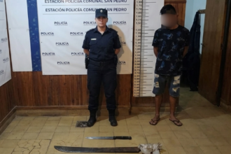 Aprehenden a un hombre tras amenazar a una vecina con un machete | FM Avenida