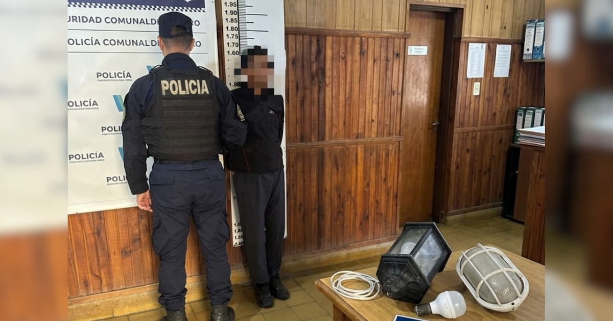Aprehendieron a un hombre de 60 años tras robar elementos de iluminación de una vivienda | FM Avenida