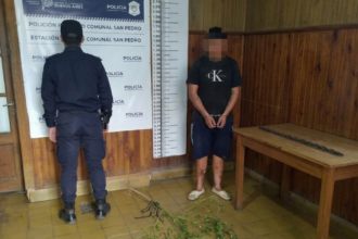 Aprehendieron a un hombre tras amenazar a su padrastro con un hierro y hallarle marihuana en su domicilio | FM Avenida