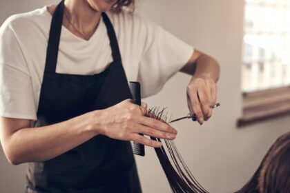 Calendario lunar de abril 2026: los mejores días para cortar el cabello según las fases de la Luna | FM Avenida