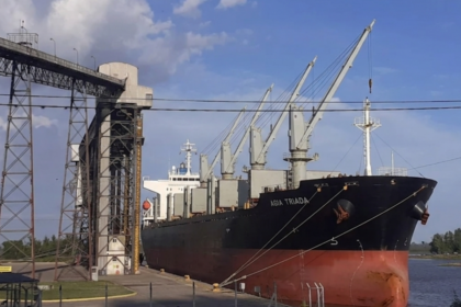 Carga de colza y girasol en el puerto de San Pedro con destino a Estados Unidos | FM Avenida