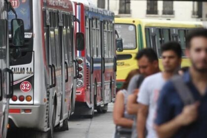 Colectivos del AMBA más caros, pero con menos frecuencias por aumento del combustible | FM Avenida