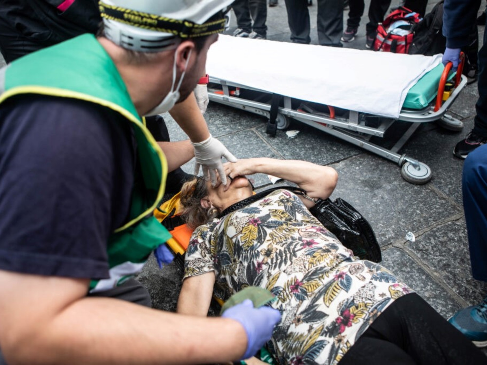 Confirmaron el procesamiento de un policía federal por empujar a una mujer de 82 años en una marcha de los jubilados | FM Avenida