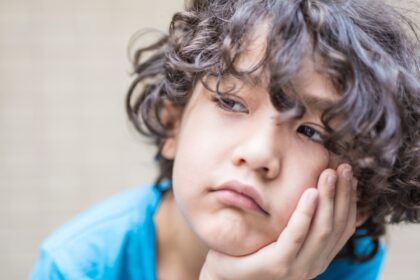 Cuál es el rol del aburrimiento en el desarrollo creativo y emocional de los niños | FM Avenida