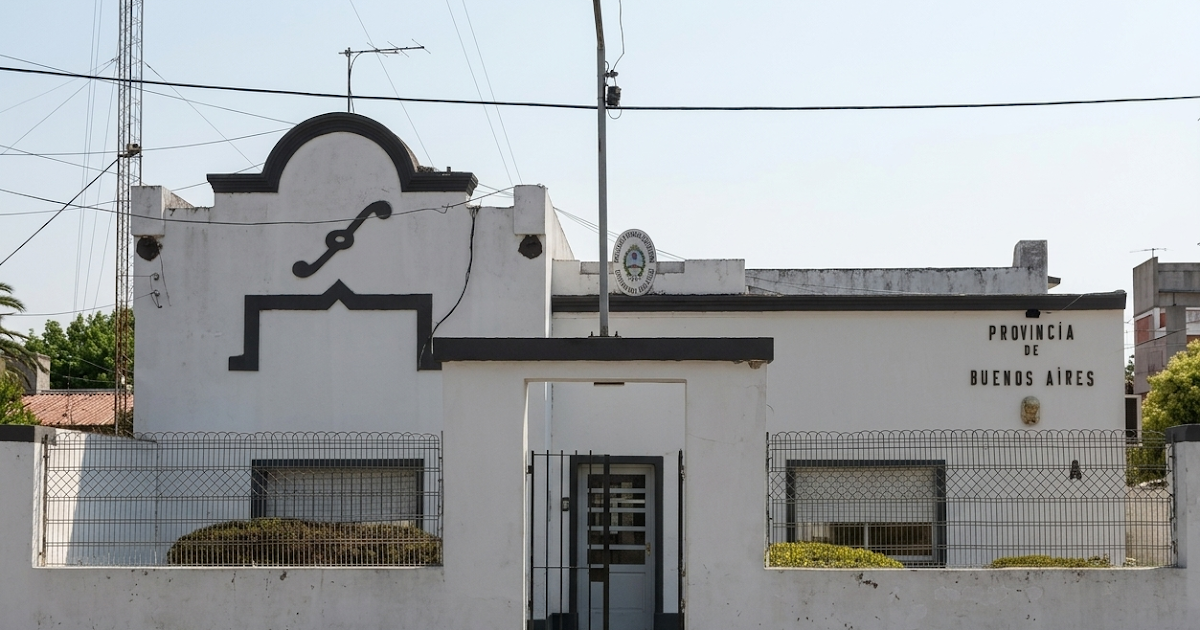 Delincuentes balearon y golpearon con un casco a un empleado de COOPSER en Santa Lucía para robarle la moto | FM Avenida