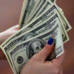 Dólar CCL hoy: a cuánto cotiza este lunes 06 de abril | FM Avenida